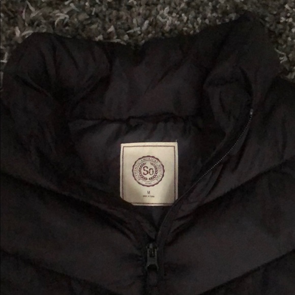 Black Puffer Vest - Picture 3 of 3